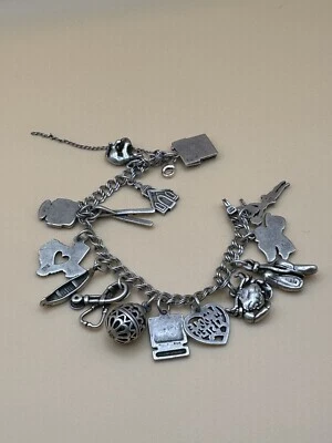 "Pulsera James Avery 15 dijes 10 retirados talla 6 3/4"" 925 firmada 46,10 gramos" Foto 1 de 4