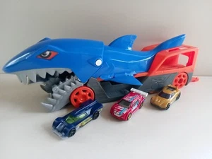 Hot Wheels Shark Chomp Transporter Playset With 3 Cars - Picture 1 of 22