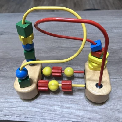 Melissa & Doug First Bead Maze 8" x 4" x 8" Suction Cups Table Top Model XY14245 - Image 1 of 3