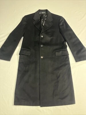 Gabardina de gamuza negra Barney’s New York longitud 43’ ancho 23’ excelente estado. Foto 1 de 4