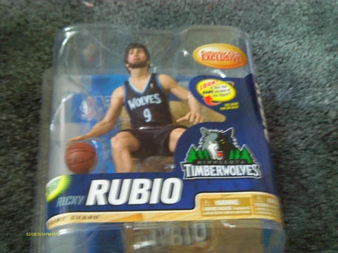 McFarlane RICKY RUBIO collectors club Exclusive NBA series 22 Rookie figure Minn Cover