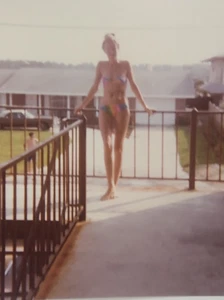 1970's Vintage Photograph, Blonde Bombshell Bikini, Florida Beach, 3.5x3.5 C - Picture 1 of 4