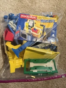 Rokenbok Rok-lift. Played With. Complete Set- With Instructions. No Box - Picture 1 of 5