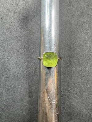 2.3g VTG Sterling Silver 925 Gold Wash Peridot Ring Size 5 Jewelry Lot H - Image 1 of 4