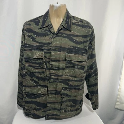 Abrigo de Combate Camuflado Selva Rayas Tigre De Colección Ejército Chaqueta de Campo Militar Talla Mediana Foto 1 de 4