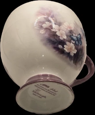 Footed Coffee Tea Cup W ELEGANT Porcelain WATERCOLOR Blossom Butterflies Design Foto 1 de 4