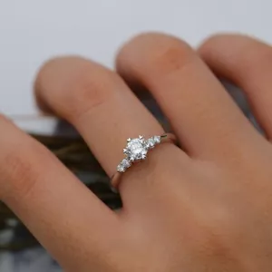 Beautiful 2.50 Ct Round Cut Moissanite Engagement Ring 14K White Gold Plated - Picture 1 of 6