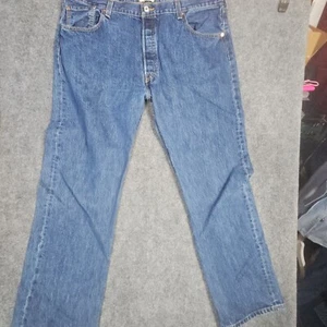 Levis 501 Jeans Mens 42x32 Blue Straight Button Fly Mid Rise Medium Wash Denim - Picture 1 of 10