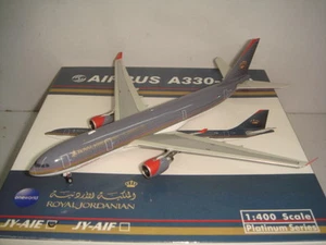 Phoenix 400 Royal Jordanian RJ A330-200 ""Color de los años 2005 - Río Jordán"" 1:400 - Imagen 1 de 1