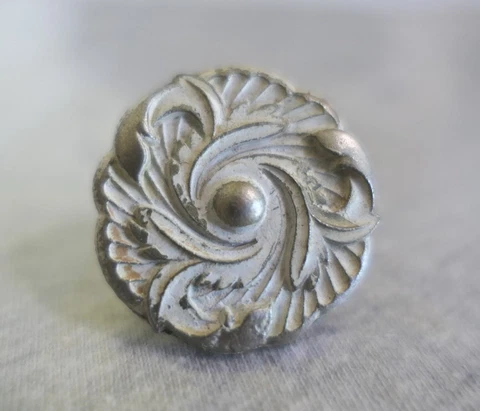 Antiqued Brass Art Deco Fern Cabinet Dresser Sideboard Drawer Knob 1-1/8" Japan Cover