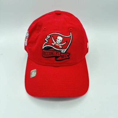 Gorra Tampa Bay Buccaneers New Era NFL 9TWENTY clásica ajustable con tirantes para mujer Foto 1 de 4