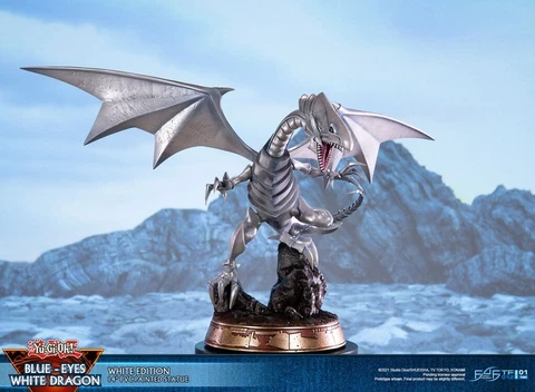Yu-Gi-Oh! Blue-Eyes White Dragon (White Variant) First 4 Figures PVC Statue Cover