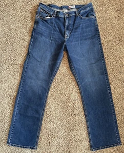 Wrangler Jeans Mens 34x33 Blue Relaxed Boot Cut Stretch Dark Wash Denim - Picture 1 of 12