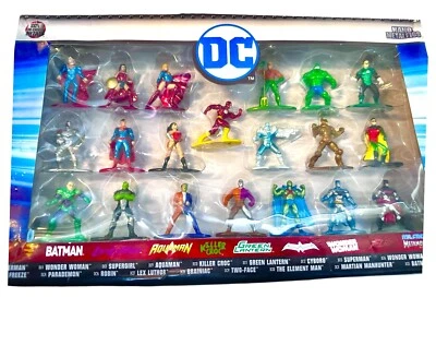 Difícil de encontrar Set 2020 nano metalfigs 20 mini figuras de metal DC Comics - 100% fundido a presión - NUEVO Foto 1 de 4
