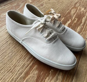 KEDS Canvas Cream Color 1970’s 70s Vintage Crepe Rubber Soled Shoes Sneakers 6M - Picture 1 of 7