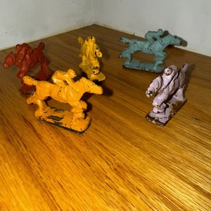 5-Antico GIOCO DA TAVOLO CORSE CAVALLI Belmont Park anni 20 MARCHI FRATELLI Cavalli in metallo - Foto 1 di 4