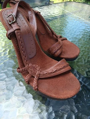 Charlotte Russe 4 pulgadas tacones talla 8 Foto 1 de 4