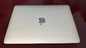 Apple MacBook 12" (256GB SSD, Apple m3, 8GB) - złoty - problemy kosmetyczne - Zdjęcie 1 z 6