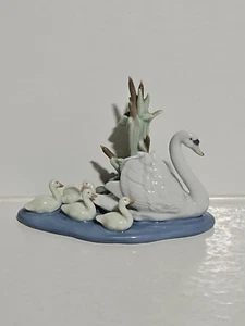 LLadro Mother of Swans Follow Me Figure 5722-00 Excellent Condition - Afbeelding 1 van 6