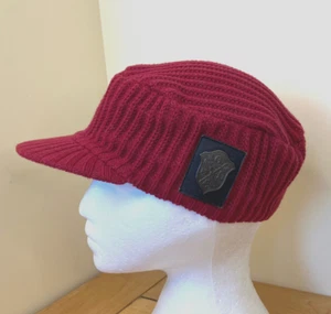 Guess Cadet Cap Red Knit Beanie Hat w/ Brim NWT Vtg Y2K Metal Logo Patch - Picture 1 of 8