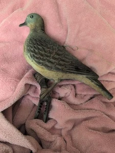 Dove Decoy Tortola Plastic Hunting Vintage Made in Italy Clip On/Or Hanging - Picture 1 of 6
