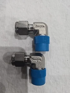 2- Swagelok SS-400-2-4 Stainless Steel Elbow, 1/4" OD Tube x 1/4" Male NPT - Picture 1 of 1