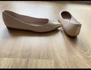 Unisa Ballerina Gr 37,5/38 zartes rosa mit silbernen Spitze Leder Neu! - Bild 1 von 5