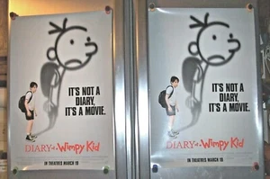 (502) -2 "DIARY OF A WIMPY KID" Book Sleeve/Mini-Posters - 20"x 13 1/4" - 2010 - Picture 1 of 4