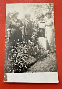 ANTIQUE UNPOSTED RPPC Postcard~ FOUR WOMEN POSING NEXT TO FRESH GRAVE CEMETERY - Picture 1 of 2