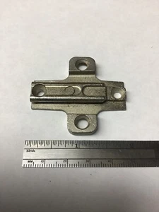 PLACA BASE BISAGRA OCULTA DESLIZABLE DE HIERBA, 1,6 mm ALTURA G/RZ 1,6/5,2/47. LL5 - Imagen 1 de 6