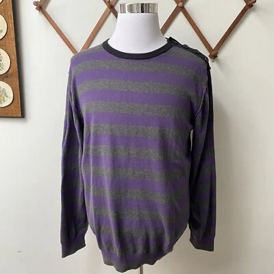 Suéter tejido a rayas French Connection botón hombro púrpura gris para hombre XL Foto 1 de 4