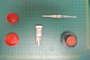 MATRIX Military Connectors MB14A-1811SZ 8332 5100-001-0016 M39029/5 - Picture 1 of 6