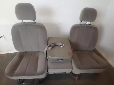 2003-2005 DODGE RAM 2500 GRAY CLOTH WHOLE FRONT ROW SEAT DRIVER PASSENGER Foto 1 de 4
