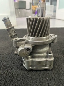 Bomba de dirección asistida Kayaba para Mitsubishi Fuso, Isuzu NPR, NRR - Imagen 1 de 6