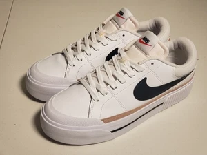 Nike Court Legacy Lift Platform Womens Size 9.5 White Athletic Shoes Sneakers - Bild 1 von 19