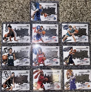 2025-26 Topps Clutch City Prospects SP RC Set Completo 1-10 Bandiera Edgecombe ROY - Foto 1 di 2