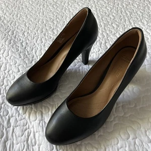 Clarks Collection Black Leather High Heel Shoes 9M Cushion Almond Toe NWOB - Picture 1 of 12