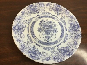 Arcopal France HONORINE Dinner Plate 10 3/4" Blue & White Floral - Picture 1 of 3