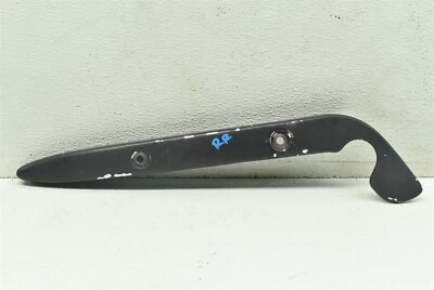 Soporte de guardabarros trasero derecho Suzuki GZ250 2008 cubierta de soporte fabricante de equipos originales 99-10 de fábrica Foto 1 de 4