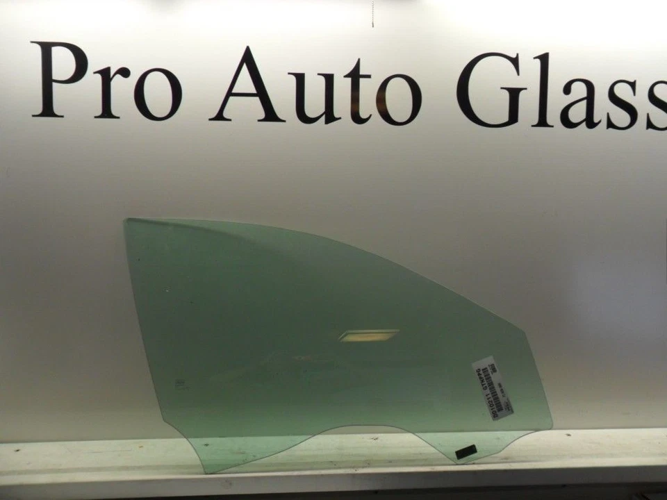 PONTIAC GRAND PRIX 4 DOOR SEDAN FRONT LEFT DOOR GLASS (DD10212GTN) - Image 1 of 1