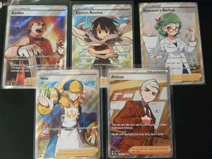 5 Zinnia's Resolve Roseanne's Kindler Volo Atticus Pokemon Entrenador de Arte Completo Casi Nuevo - Imagen 1 de 1