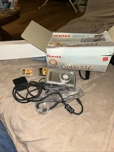 Pentax Optio 33L Digital Camera 3.2 MP Orig Box And Paperwork See Pics Bundle - Picture 1 of 4