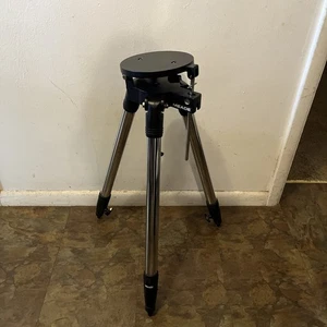 Meade #884 Deluxe Field Tripod W/Case - for ETX 90, 105 & 125 - Picture 1 of 8