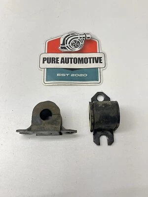 Комплект из пары задних кронштейнов стабилизатора подвески для Nissan 300ZX Z32 2+0 1990-1996 годов выпуска от оригинального производителя 4142 - Изображение 1 из 4