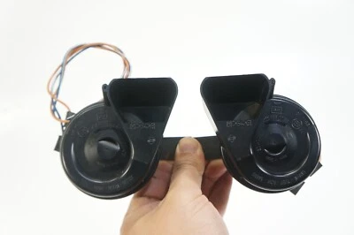 2006-2011 mercedes gl450 ml350 low high pitch tone note horn signal pair 2 oem - Image 1 of 4