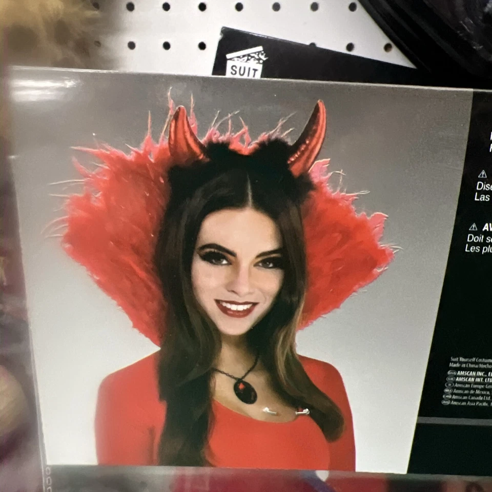 Disfraz de Halloween con cuello de pluma rojo disfraces diablo disfraces Foto 1 de 3