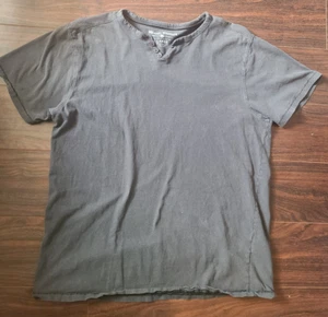 Michael Brandon Men's Large L Gray Henley Shirt Soft Cotton and Flattering Cut - Picture 1 of 4