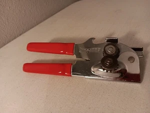 Vintage Swing-A-Way Manual Hand-Held Can Opener Red Handles Swing Away. USA MADE - Picture 1 of 7