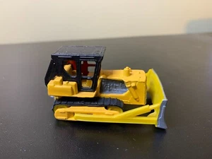 Matchbox #64 Bulldozer w/Blade & Canopy Black & Yellow - Imagen 1 de 1