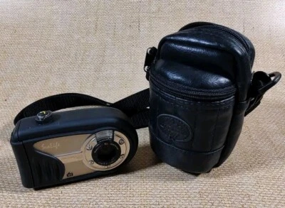 Cámara digital submarina SeaLife Reefmaster Mini SL320 6,0 MP plateada probada Foto 1 de 4